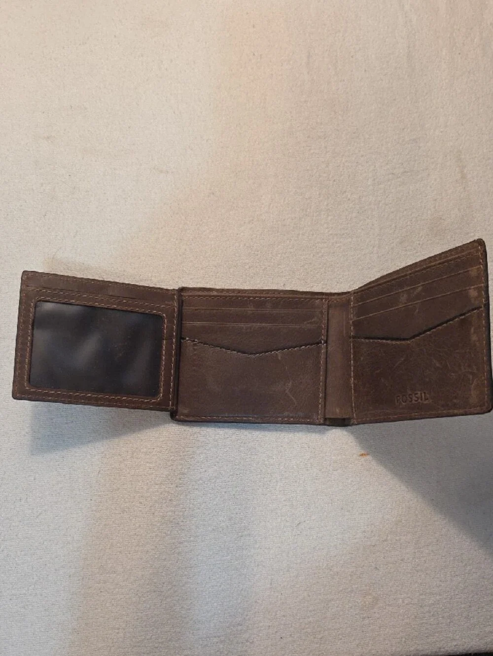 Fossil compact wallet